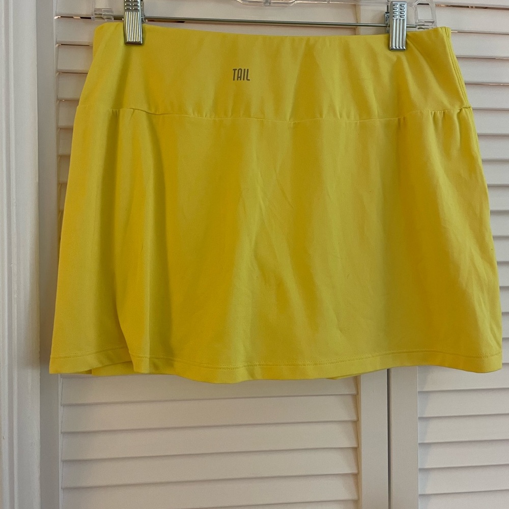Tail athletic tennis skort skirt yellow pickleball with pockets  Medium - Picture 8 of 8